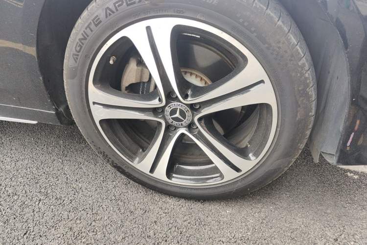 Used Mercedes-Benz E-Class 2020 Facelift E 260 L Sport Edition Right Front Wheel Hub