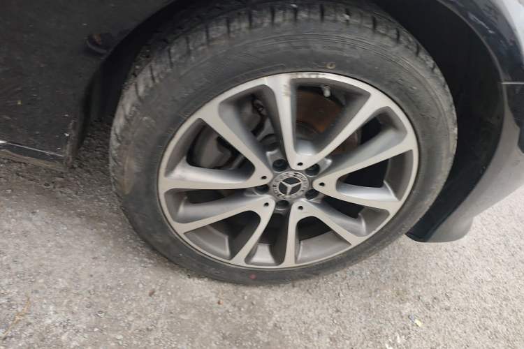 Used Mercedes-Benz E-Class 2020 Facelift E 260 L Right Front Wheel Hub