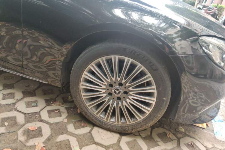 Used Mercedes-Benz E-Class 2020 E 300 L Stylish Model Right Front Wheel Hub