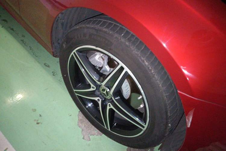 Used Mercedes-Benz E-Class 2020 E 260 Sport Edition Right Front Wheel Hub