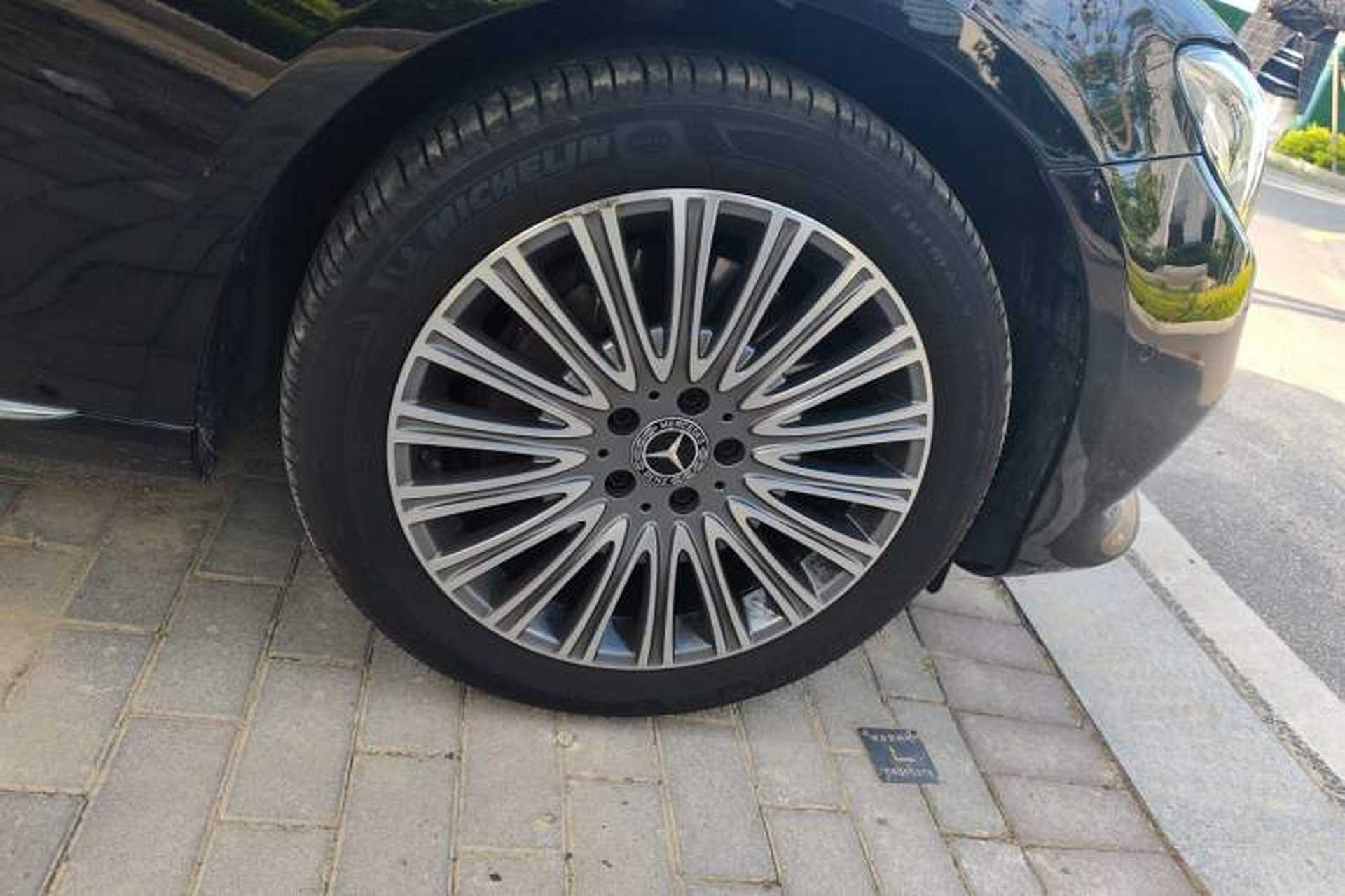 Used Mercedes-Benz E-Class 2020 Facelift E 300 L Stylish Edition Right Front Wheel Hub