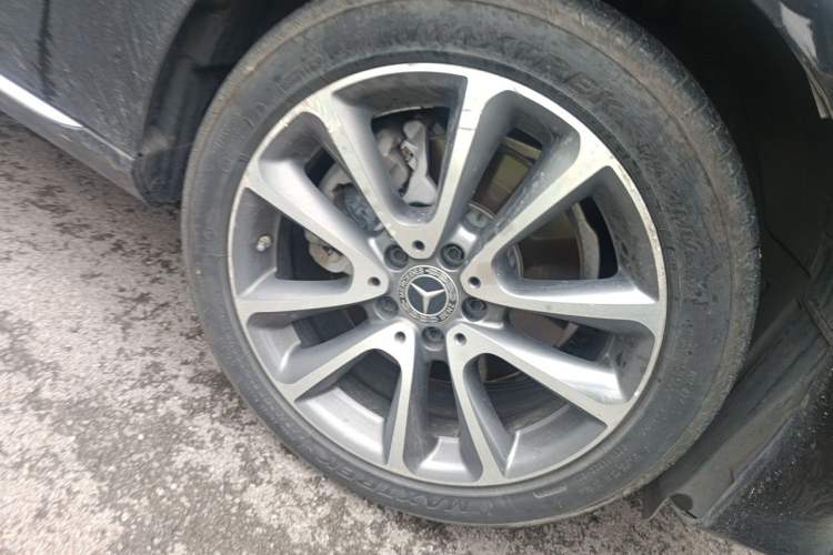 Used Mercedes-Benz E-Class 2020 Facelift E 260 L Right Front Wheel Hub
