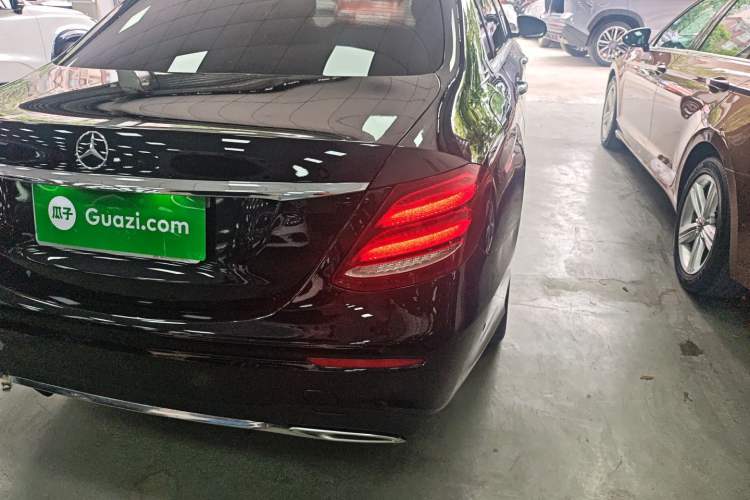 Used Mercedes-Benz E-Class 2020 E 300 L Sport Luxury Edition Right Rear Taillight