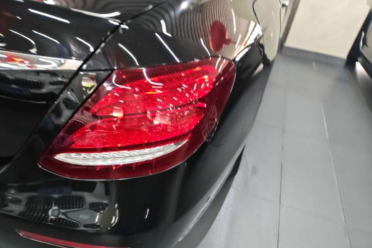Used Mercedes-Benz E-Class 2020 Facelift E 260 L Right Rear Taillight