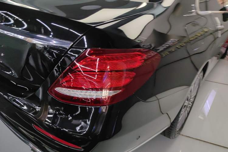 Used Mercedes-Benz E-Class 2020 E 300 L Luxury Model Right Rear Taillight