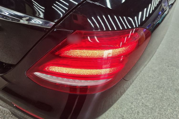 Used Mercedes-Benz E-Class 2020 E 300 L Sporty and Stylish Model Right Rear Taillight