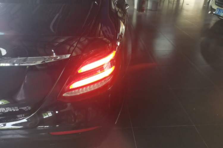 Used Mercedes-Benz E-Class 2020 Facelift E 260 L Right Rear Taillight