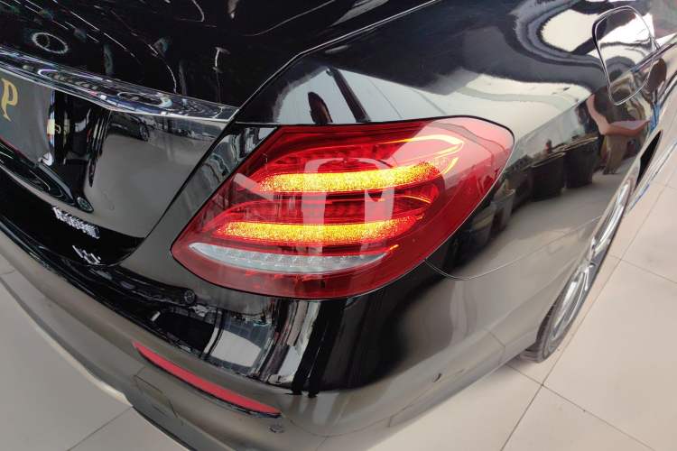 Used Mercedes-Benz E-Class 2020 Restyled E 300 L Sporty and Stylish Edition Right Rear Taillight