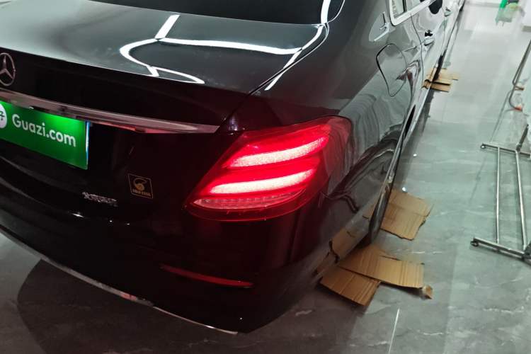 Used Mercedes-Benz E-Class 2020 E 300 L Sport Luxury Edition Right Rear Taillight