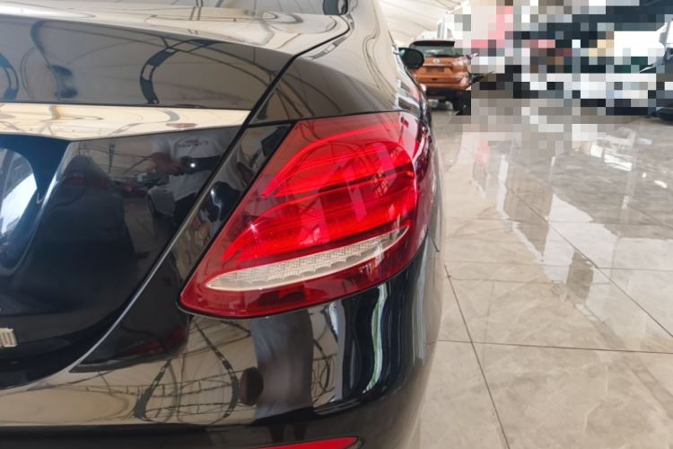 Used Mercedes-Benz E-Class 2020 Restyled E 300 L Sport Exclusive Edition Right Rear Taillight