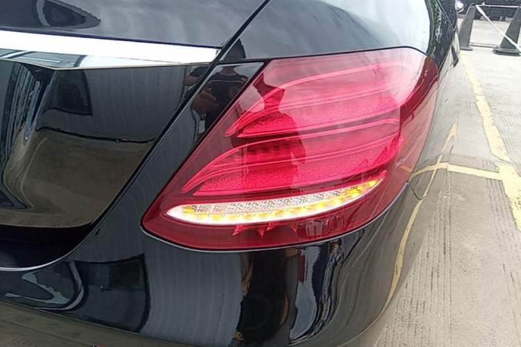 Used Mercedes-Benz E-Class 2020 E 300 L Luxury Model Right Rear Taillight
