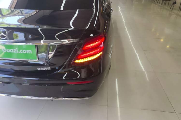 Used Mercedes-Benz E-Class 2020 Restyled E 300 L Sport Exclusive Edition Right Rear Taillight