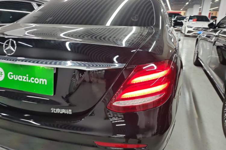 Used Mercedes-Benz E-Class 2020 Restyled E 300 L Sporty and Stylish Edition Right Rear Taillight