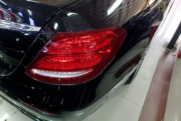 Used Mercedes-Benz E-Class 2020 Facelift E 300 L Stylish Edition Right Rear Taillight