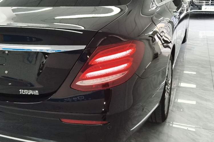 Used Mercedes-Benz E-Class 2020 E 300 L Stylish Model Right Rear Taillight