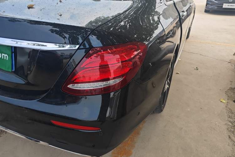 Used Mercedes-Benz E-Class 2020 Restyled E 300 L Sport Exclusive Edition Right Rear Taillight