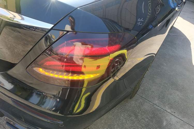 Used Mercedes-Benz E-Class 2020 E 260 L Right Rear Taillight