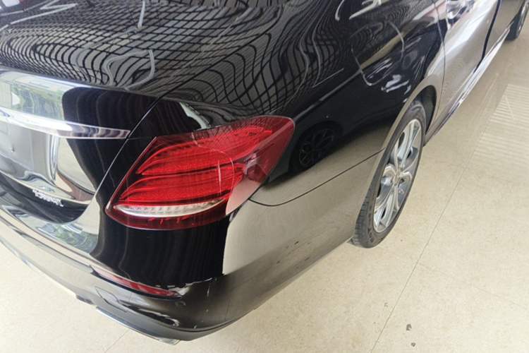 Used Mercedes-Benz E-Class 2020 Restyled E 300 L Sporty and Stylish Edition Right Rear Taillight