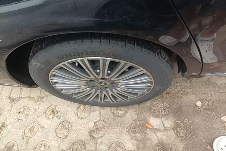 Used Mercedes-Benz E-Class 2020 Facelift E 300 L Stylish Edition Right Rear Wheel Hub
