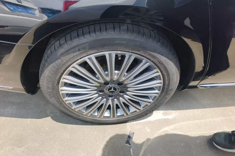 Used Mercedes-Benz E-Class 2020 E 300 L Luxury Model Right Rear Wheel Hub