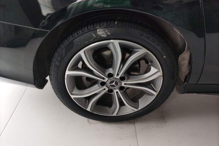 Used Mercedes-Benz E-Class 2020 E 300 L Sport Luxury Edition Right Rear Wheel Hub