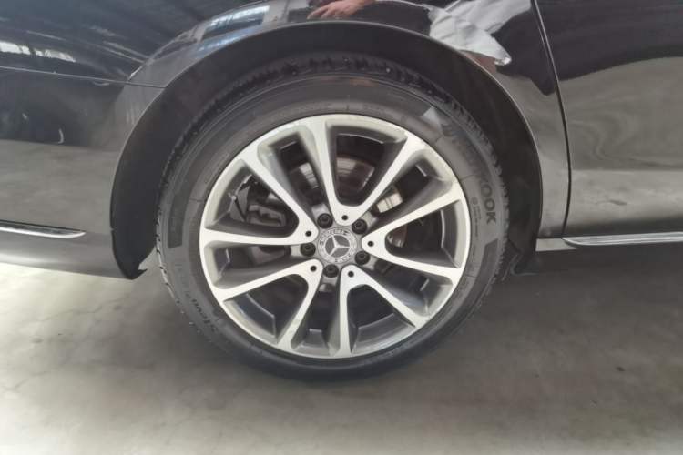 Used Mercedes-Benz E-Class 2020 Facelift E 260 L Right Rear Wheel Hub