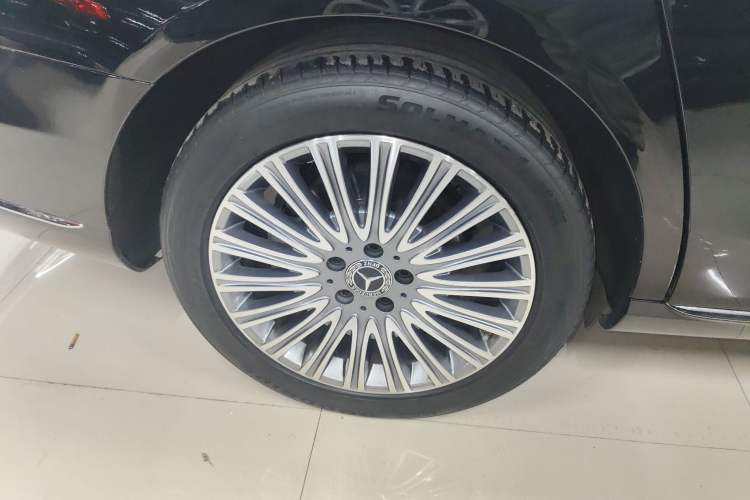 Used Mercedes-Benz E-Class 2020 Facelift E 300 L Stylish Edition Right Rear Wheel Hub