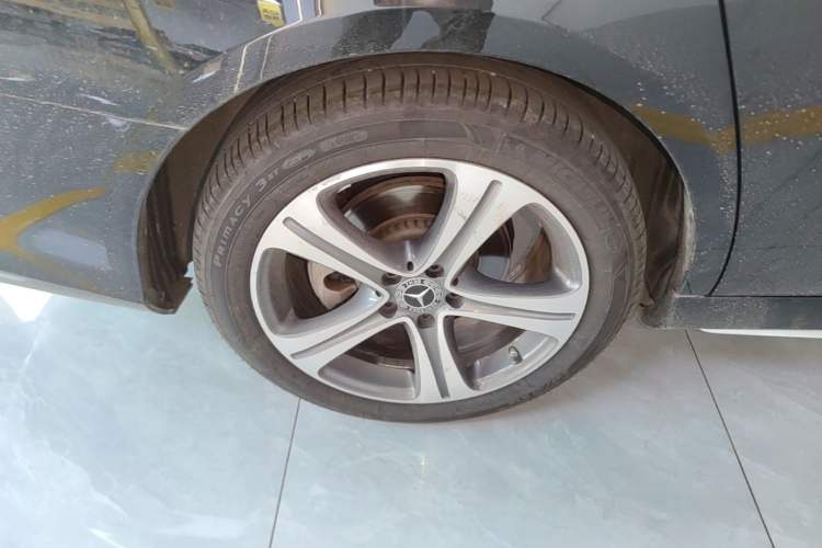 Used Mercedes-Benz E-Class 2020 Facelift E 260 L Sport Edition Right Rear Wheel Hub