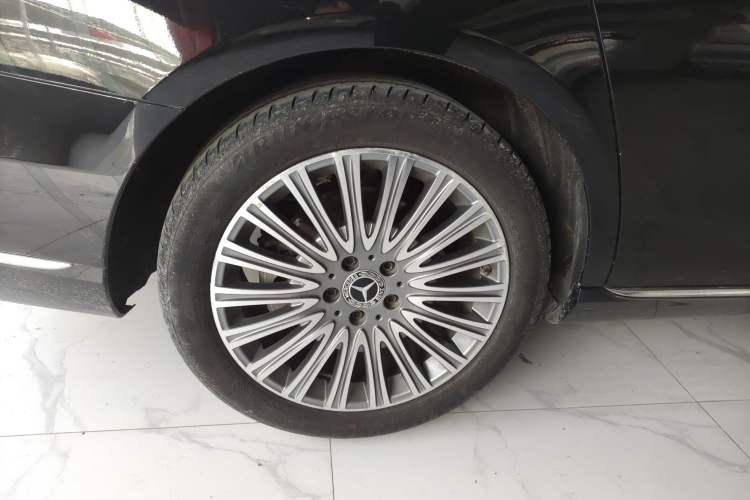 Used Mercedes-Benz E-Class 2020 E 300 L Stylish Model Right Rear Wheel Hub