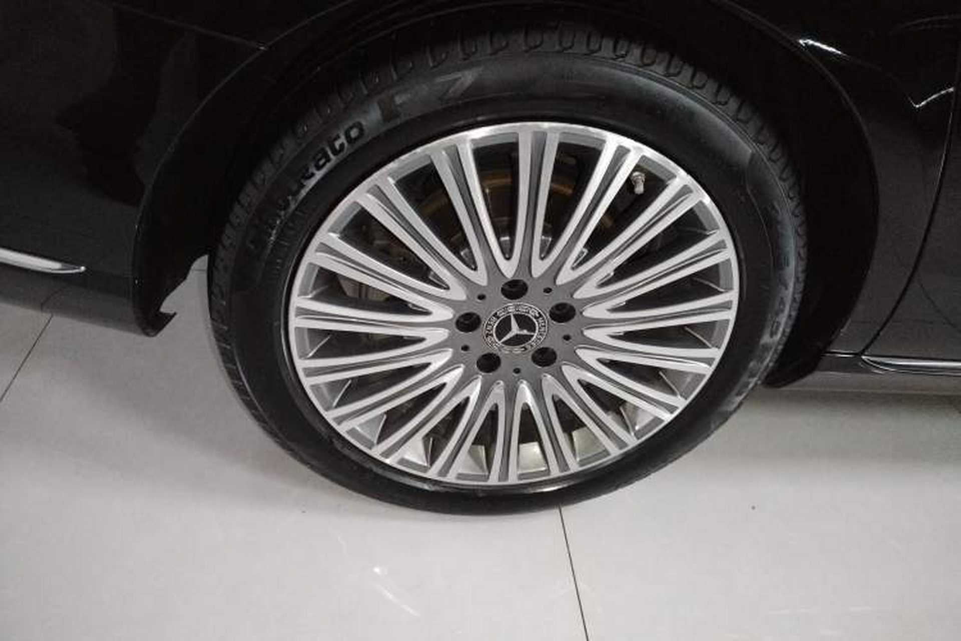 Used Mercedes-Benz E-Class 2020 E 300 L Luxury Model Right Rear Wheel Hub