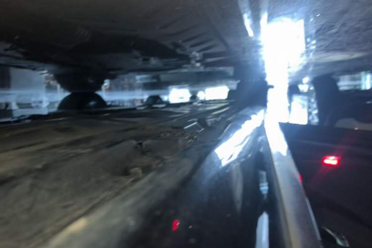 Used Mercedes-Benz E-Class 2020 Restyled E 300 L Sport Exclusive Edition Right Side Sill