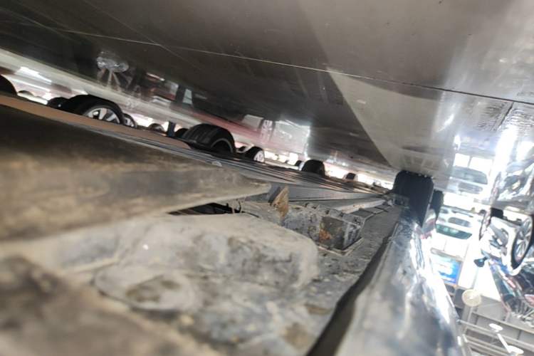 Used Mercedes-Benz E-Class 2020 Restyled E 300 L Exclusive Edition Right Side Sill