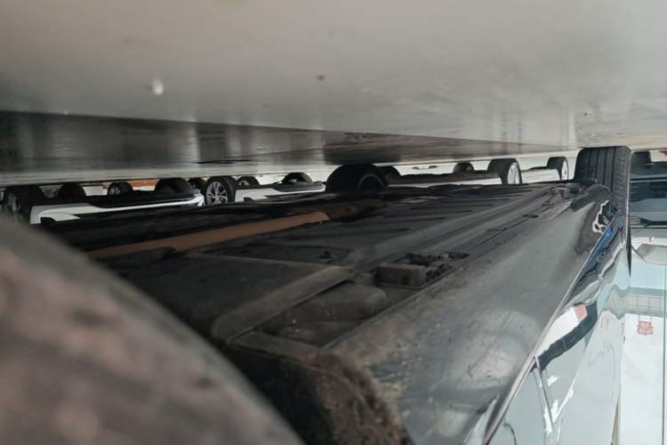 Used Mercedes-Benz E-Class 2020 E 300 L Stylish Model Right Side Sill