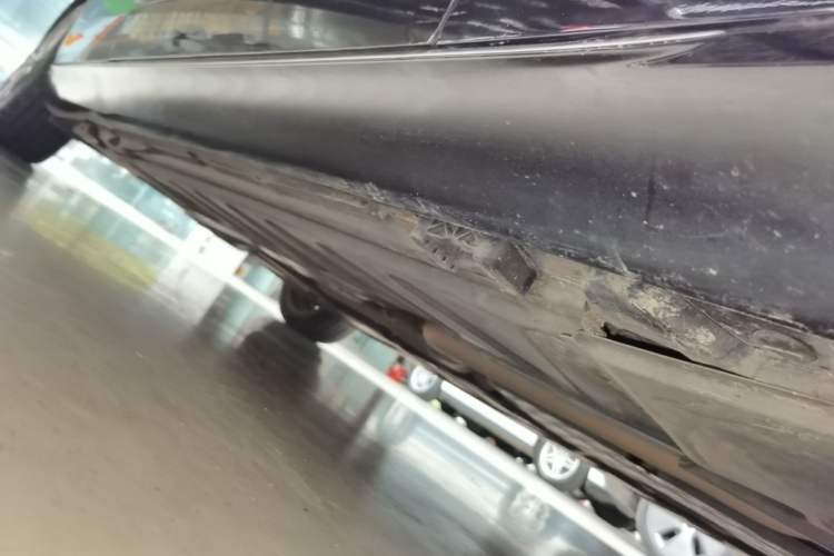 Used Mercedes-Benz E-Class 2020 Facelift E 260 L Right Side Sill