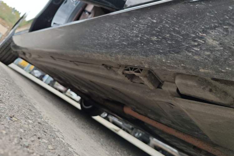 Used Mercedes-Benz E-Class 2020 E 260 L Right Side Sill
