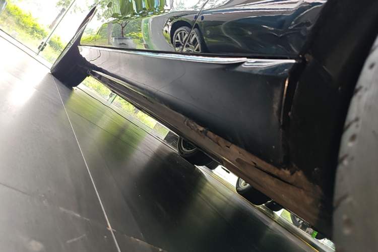 Used Mercedes-Benz E-Class 2020 Facelift E 300 L Stylish Edition Right Side Sill