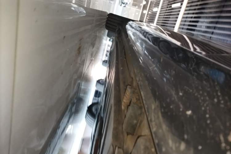 Used Mercedes-Benz E-Class 2020 E 300 L Luxury Model Right Side Sill