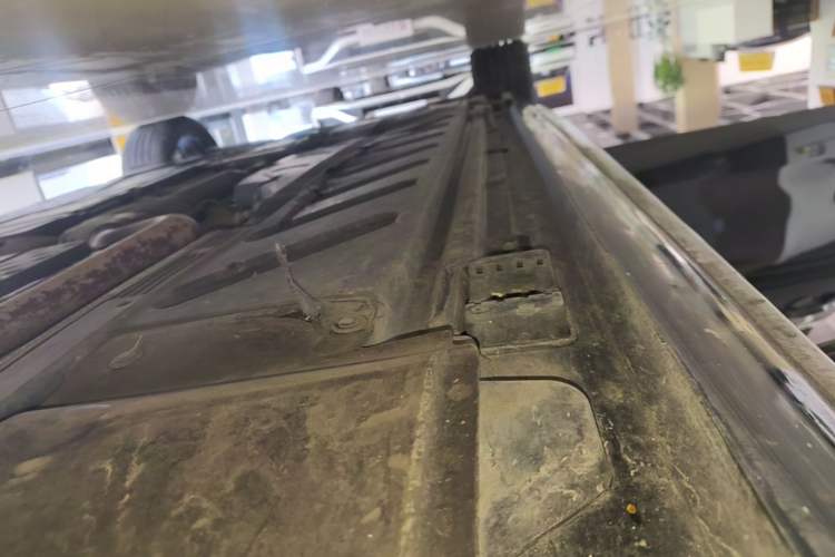 Used Mercedes-Benz E-Class 2020 Restyled E 300 L Sport Exclusive Edition Right Side Sill