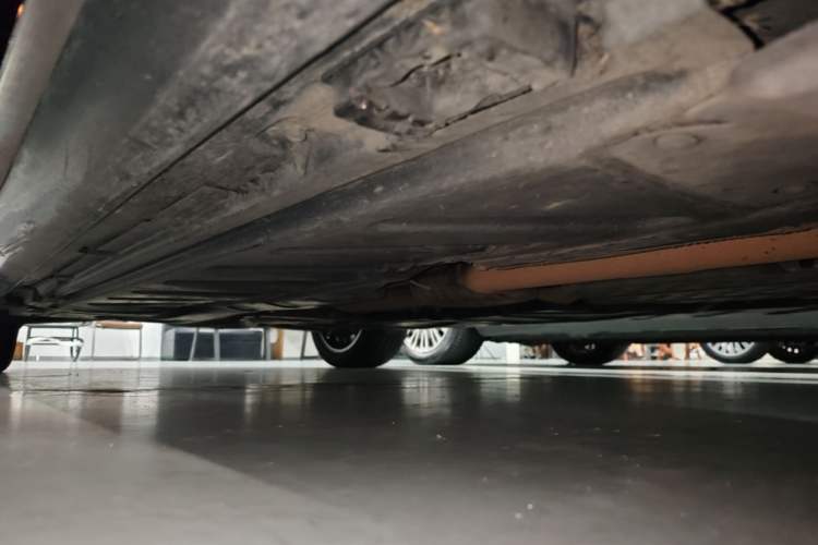 Used Mercedes-Benz E-Class 2020 Restyled E 300 L Sporty and Stylish Edition Right Side Sill