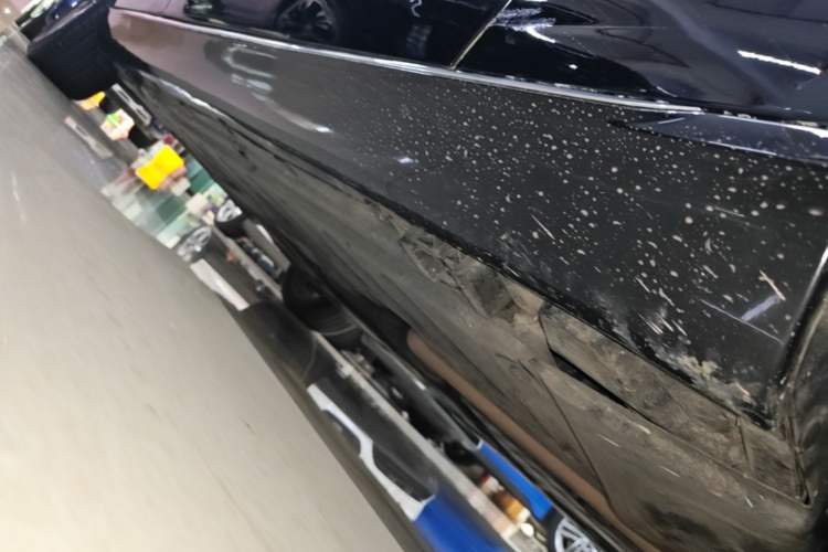 Used Mercedes-Benz E-Class 2020 Facelift E 300 L Stylish Edition Right Side Sill