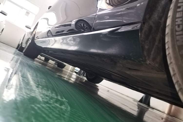 Used Mercedes-Benz E-Class 2020 E 300 L Luxury Model Right Side Sill