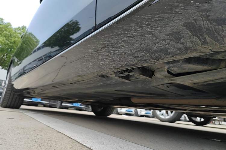 Used Mercedes-Benz E-Class 2020 Facelift E 260 L Right Side Sill