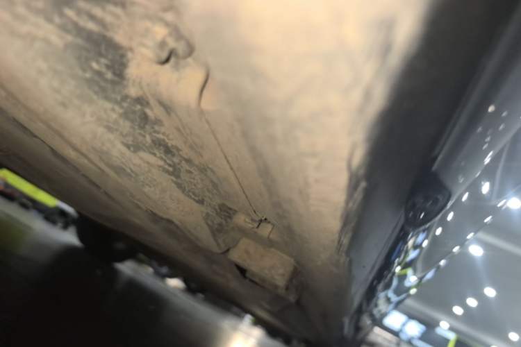 Used Mercedes-Benz E-Class 2020 E 260 L Right Side Sill