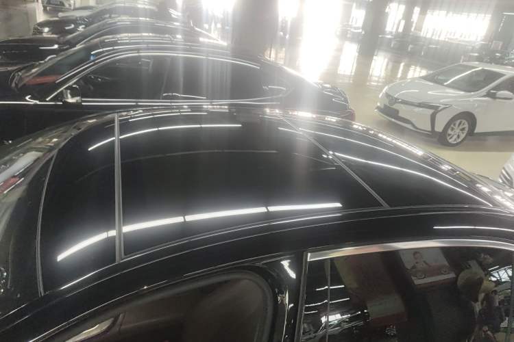 Used Mercedes-Benz E-Class 2020 E 260 L Roof