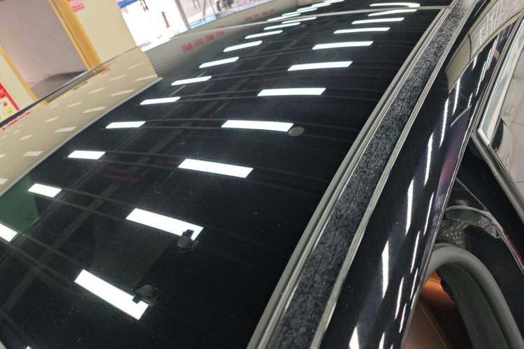 Used Mercedes-Benz E-Class 2020 E 300 L Sporty and Stylish Model Roof