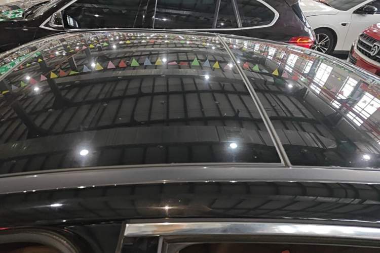 Used Mercedes-Benz E-Class 2020 Facelift E 260 L Roof