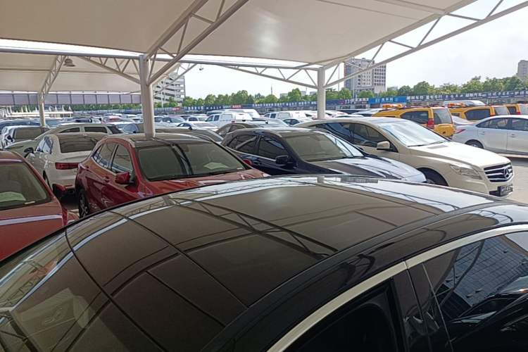 Used Mercedes-Benz E-Class 2020 E 300 L Luxury Model Roof