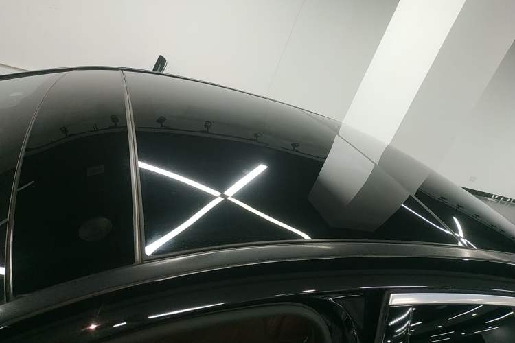 Used Mercedes-Benz E-Class 2020 E 300 L Luxury Model Roof