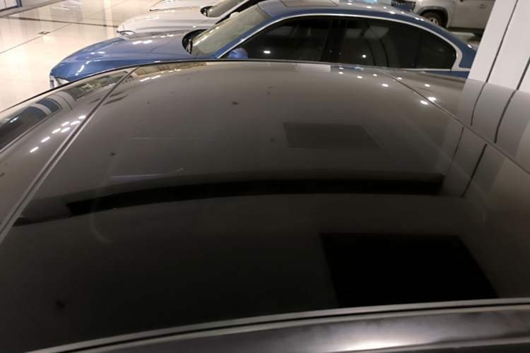 Used Mercedes-Benz E-Class 2020 E 300 L Luxury Model Roof