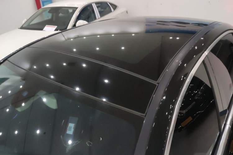 Used Mercedes-Benz E-Class 2020 Facelift E 300 L Stylish Edition Roof